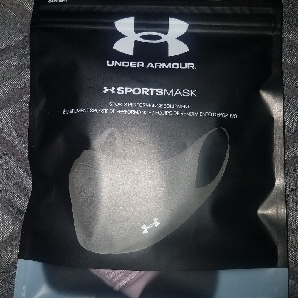 Under Armour Sports mask